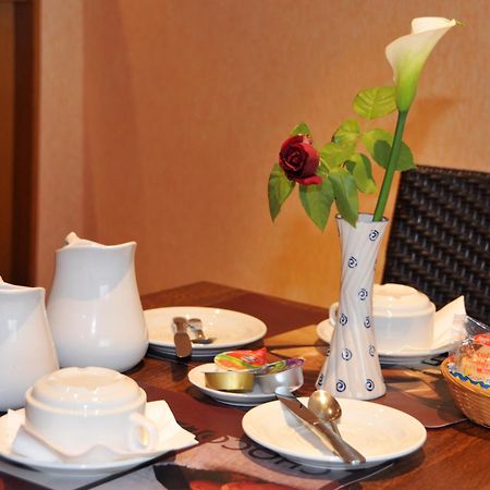 Logis Hotel L'Ange Couronne เบลล์วิลล์-ซัวร์-ซอน ภายนอก รูปภาพ