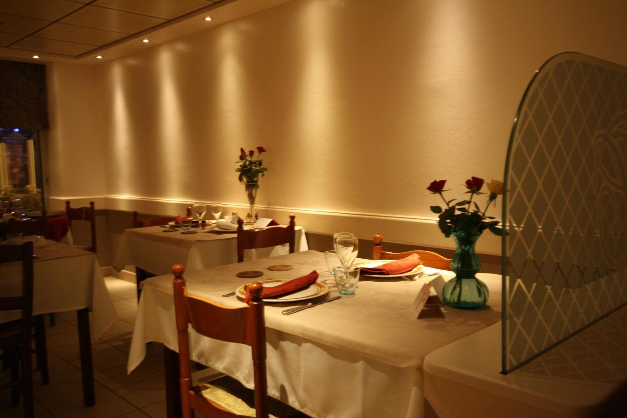 Logis Hotel L'Ange Couronne เบลล์วิลล์-ซัวร์-ซอน ภายนอก รูปภาพ