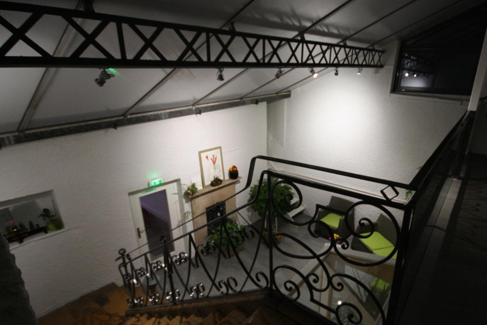 Logis Hotel L'Ange Couronne เบลล์วิลล์-ซัวร์-ซอน ภายนอก รูปภาพ