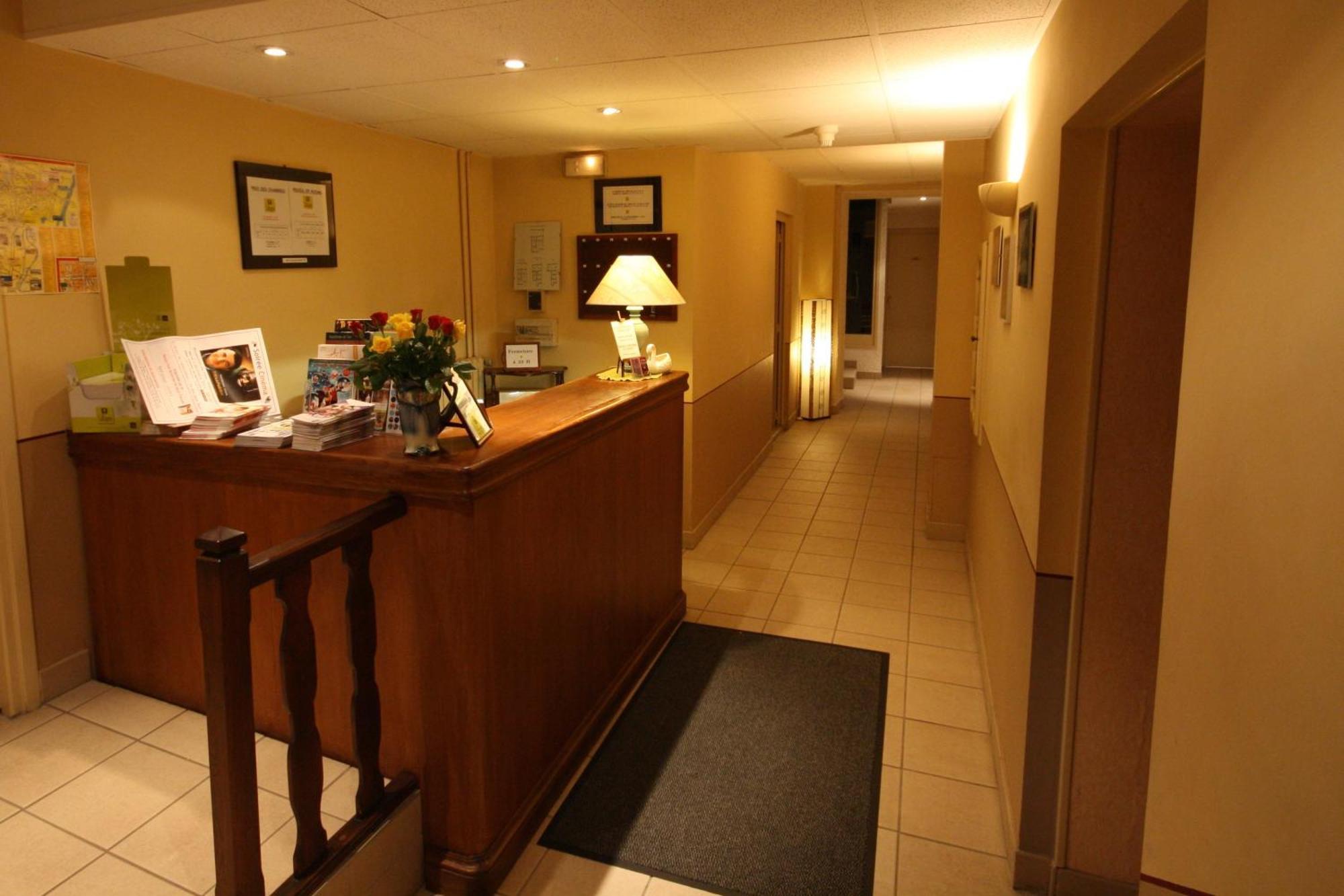 Logis Hotel L'Ange Couronne เบลล์วิลล์-ซัวร์-ซอน ภายนอก รูปภาพ