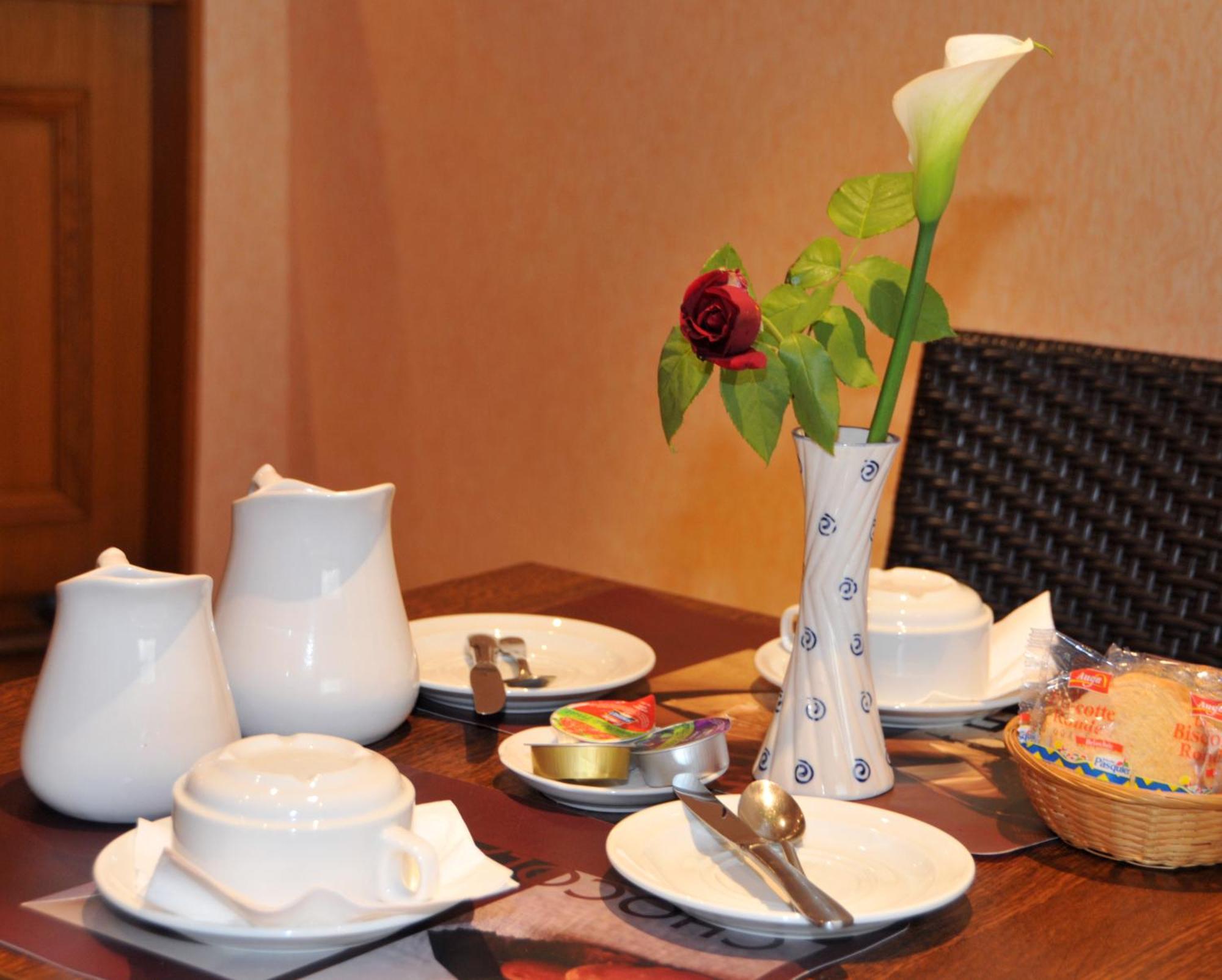 Logis Hotel L'Ange Couronne เบลล์วิลล์-ซัวร์-ซอน ภายนอก รูปภาพ